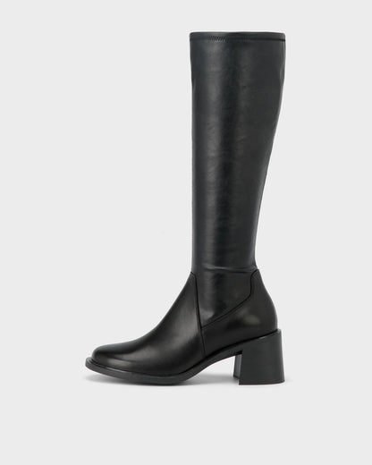 Vagabond Vega boots