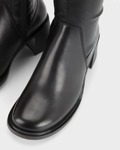 Vagabond Vega boots
